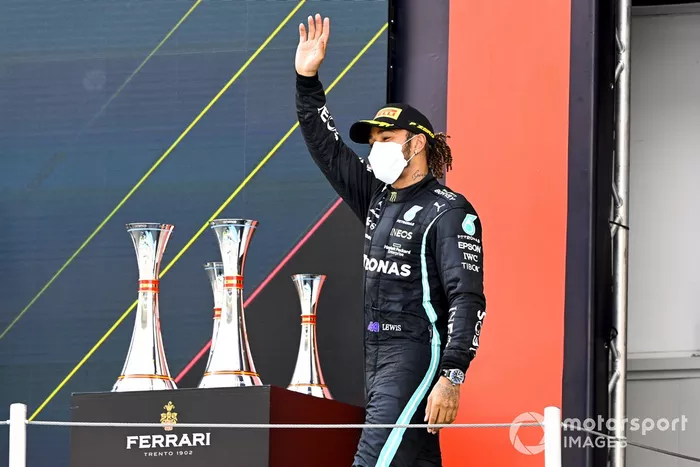 Podio : ganador de la carrera Lewis Hamilton, Mercedes
