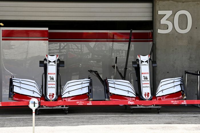 Comparación de la capa delantera y el alerón del Alfa Romeo Racing C41