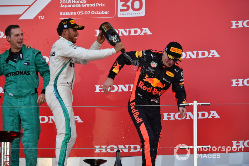 Matt Deane, Mercedes AMG F1, Lewis Hamilton, Mercedes AMG F1 y Max Verstappen, Red Bull Racing