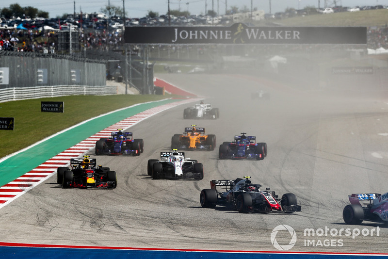 Kevin Magnussen, Haas F1 Team VF-18, Max Verstappen, Red Bull Racing RB14, Sergey Sirotkin, Williams FW41, Brendon Hartley, Toro Rosso STR13, Pierre Gasly, Scuderia Toro Rosso STR13, Stoffel Vandoorne, McLaren MCL33, y el resto 