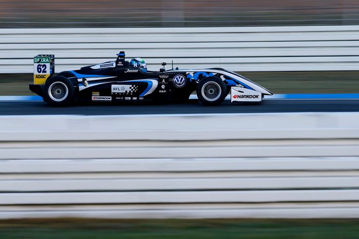 Ferdinand Habsburg, Carlin Dallara F317 - Volkswagen