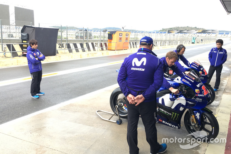 Julian Simon, new coach Maverick Viñales Yamaha MotoGP at Valencia Circuit