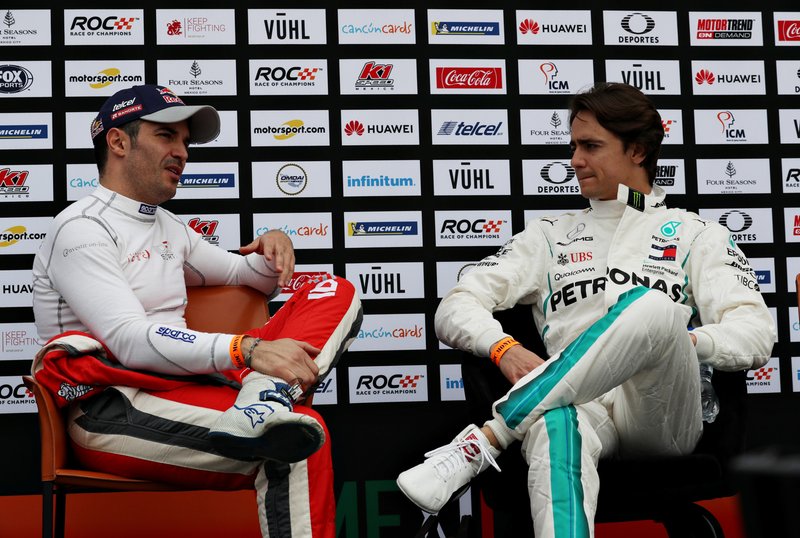 Memo Rojas parle avec Esteban Gutierrez