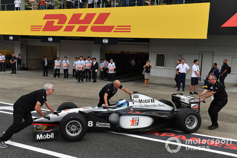 Mika Hakkinen, McLaren MP4-13