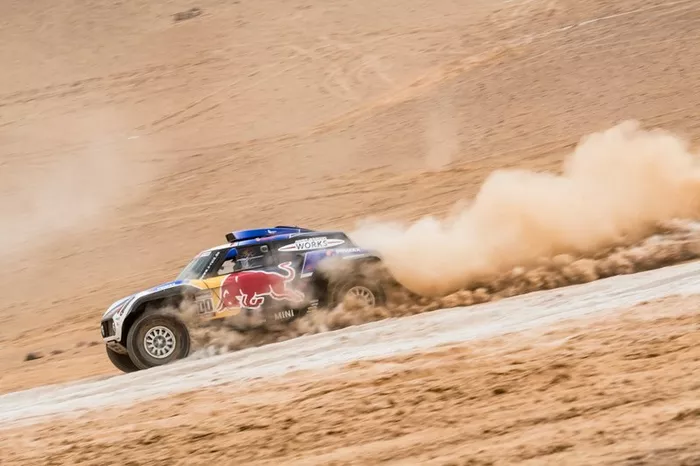 #300 X-Raid Mini JCW Team: Carlos Sainz, Lucas Cruz