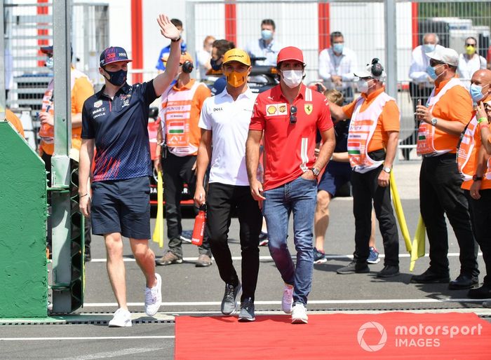 Max Verstappen, Red Bull Racing Lando Norris, McLaren Carlos Sainz Jr., Ferrari