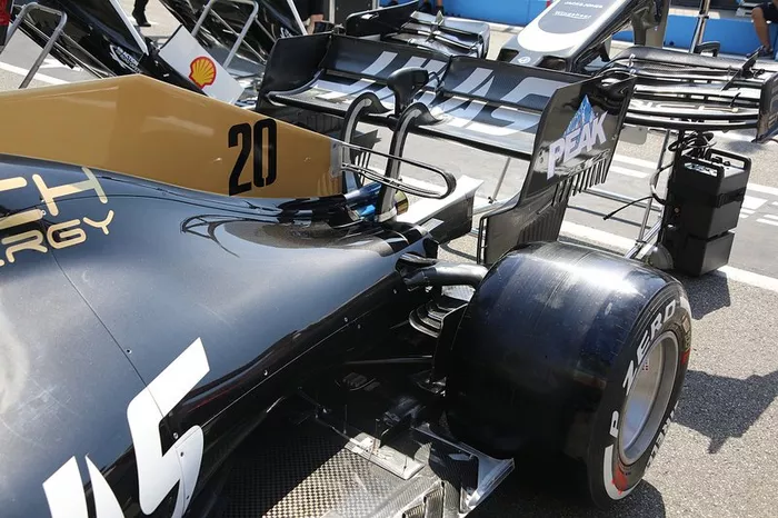 Haas F1 Team VF-19 