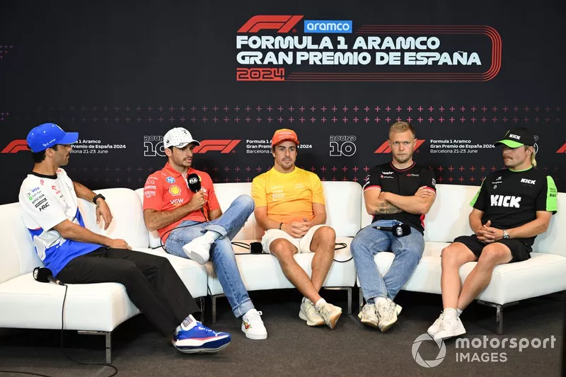 Daniel Ricciardo, Visa Cash App RB F1 Team, Carlos Sainz, Scuderia Ferrari, Fernando Alonso, Aston Martin F1 Team, Kevin Magnussen, Haas F1 Team, Valtteri Bottas, Stake F1 Team Kick Sauber 
