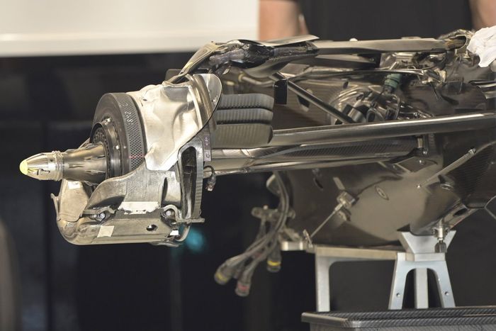 Detalle del freno trasero del Mercedes W12