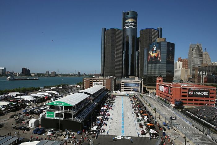 Doble Pit Lane de Detroit