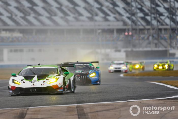 #111 GRT Grasser Racing Team Lamborghini Huracan GT3, GTD: Rolf Ineichen, Mirko Bortolotti, Steijn Schothorst, Marco Mapelli