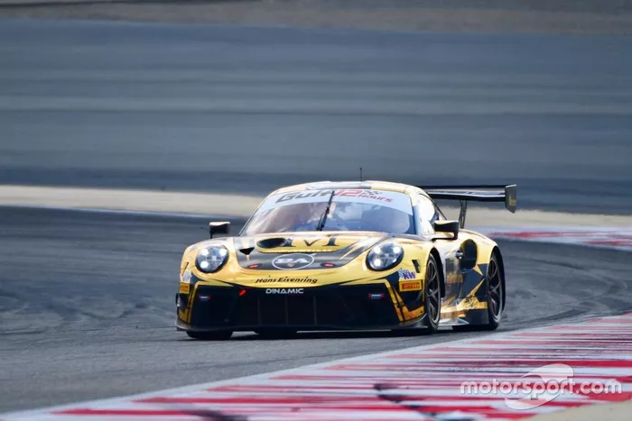#67 Dinamic Motorsport, Porsche 911 GT3R: Roberto Pampanini, Mauro Calamia, Stefano Monaco