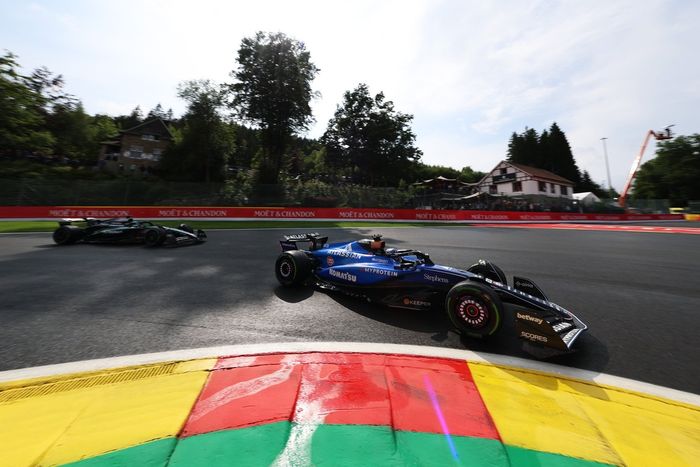 George Russell, Mercedes, Alexander Albon, Williams