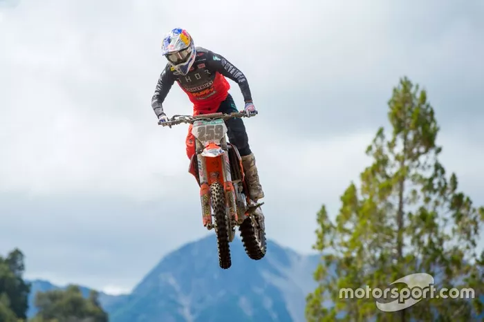 El Mundial de Motocross pospuso al 22 de noviembre su tercera cita, la del MXGP de Patagonia-Argentina, programada para el 20-22 de marzo, debido a la expansión del virus y las medidas del gobierno argentino de prohibir los eventos internacionales