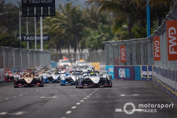 Oliver Rowland, Nissan e.Dams, Nissan IMO1, Jean-Eric Vergne, DS TECHEETAH, DS E-Tense FE19, en la salida
