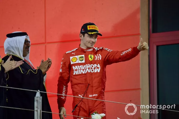 Podio el tercer lugar Charles Leclerc, Ferrari