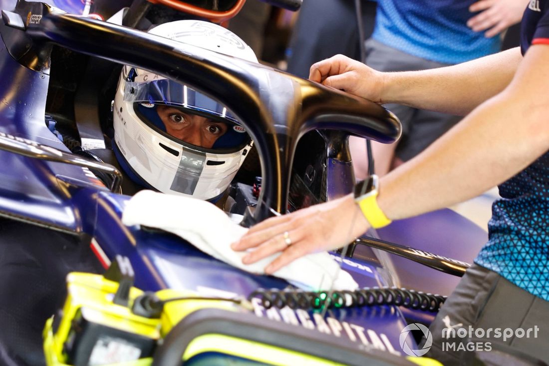 Carlos Sainz, Williams FW46