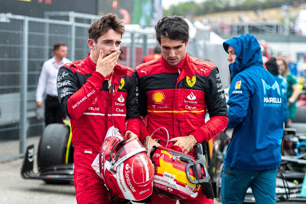 Charles Leclerc, Ferrari F1-75, Carlos Sainz, Ferrari F1-75