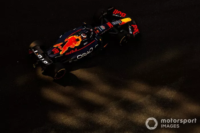 Jake Dennis, Red Bull Racing RB19 