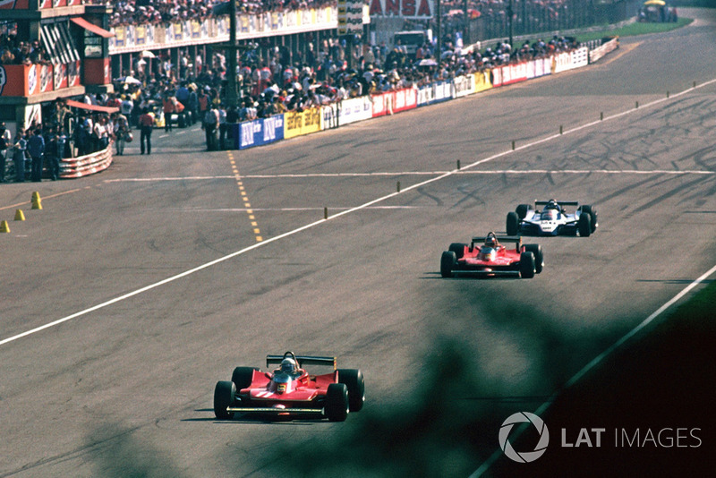 Jody Scheckter, Ferrari 312T4B. Gilles Villeneuve, Ferrari 312T4B. Jacques Laffite, Ligier JS11