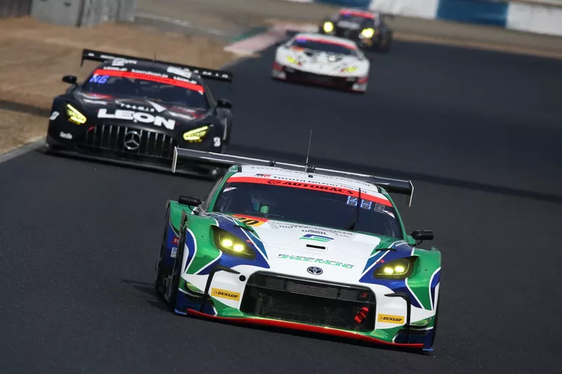 #20 Shade Racing GR86 GT