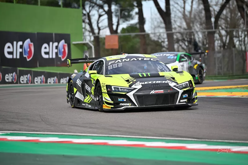 #46 Team WRT Audi R8 LMS evo II GT3: Nico Müller, Frédéric Vervisch, Valentino Rossi