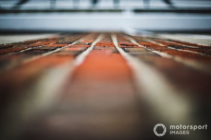 La yarda de ladrillos (Yard of bricks) de Indianápolis