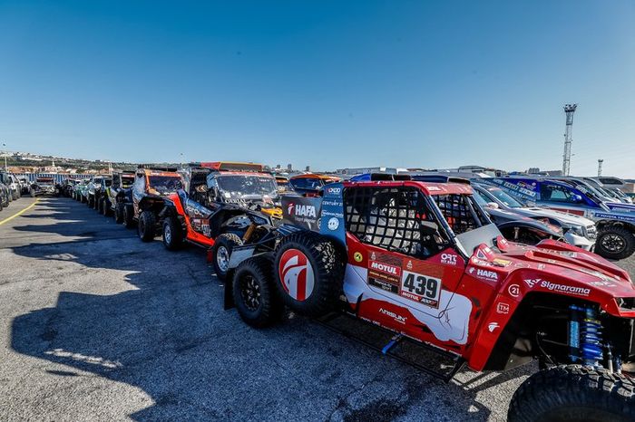 Verificaciones en Paul Ricard antes del embarque del Dakar 2020