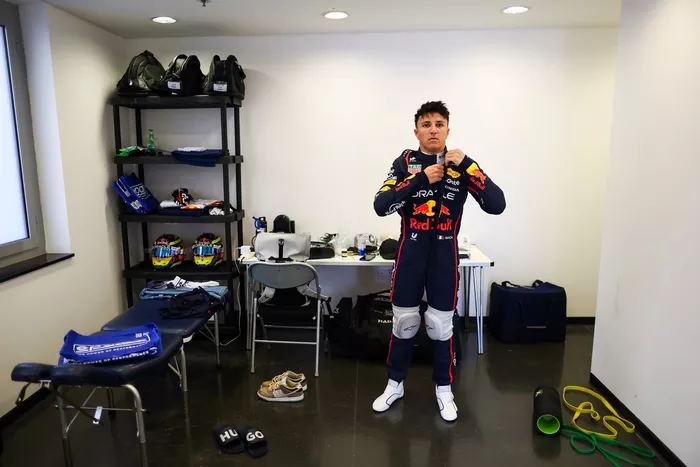 Isack Hadjar, Red Bull Racing