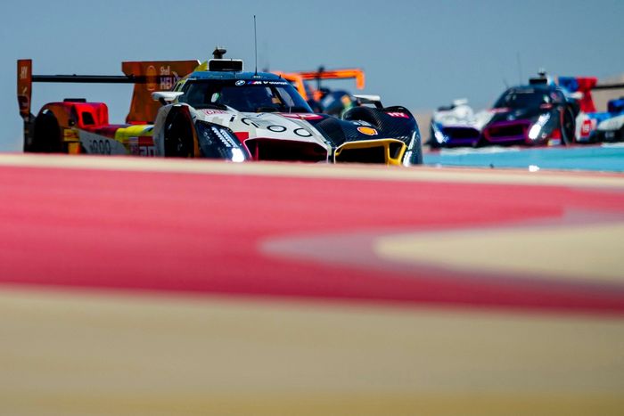 #20 BMW M Team WRT BMW M Hybrid V8: Rene Rast, Robin Frijns