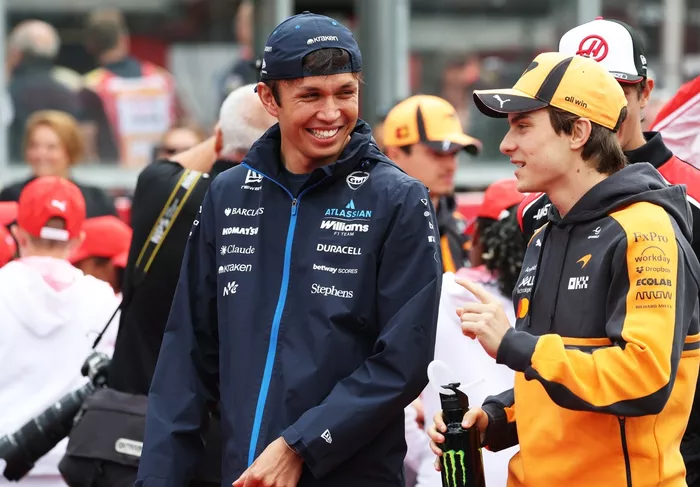 Alexander Albon, Williams; Oscar Piastri, McLaren