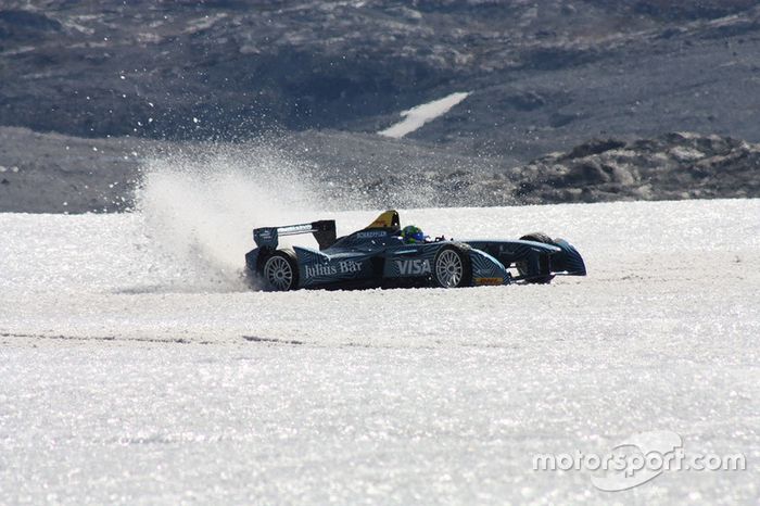 Di Grassi pilota un Fórmula E en el Ártico