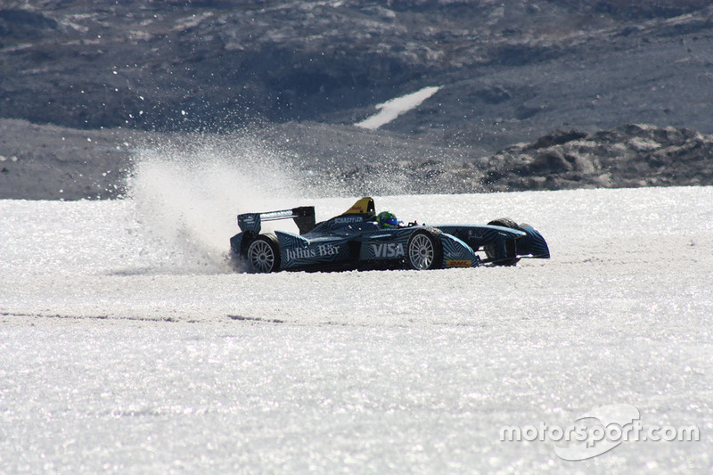 Di Grassi pilota un Fórmula E en el Ártico