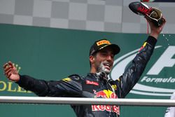 Podium: second place Daniel Ricciardo, Red Bull Racing