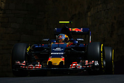 Карлос Сайнс-молодший, Scuderia Toro Rosso STR11