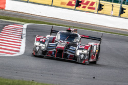 #8 Audi Sport Team Joest Audi R18 e-tron quattro: Lucas di Grassi, Loic Duval, Oliver Jarvis