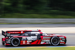 Лукас ди Грасси, Лоик Дюваль, Оливер Джарвис, #8 Audi Sport Team Joest Audi R18 e-tron quattro