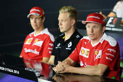 The FIA Press Conference (L to R): Sebastian Vettel, Ferrari with Kevin Magnussen, Renault Sport F1