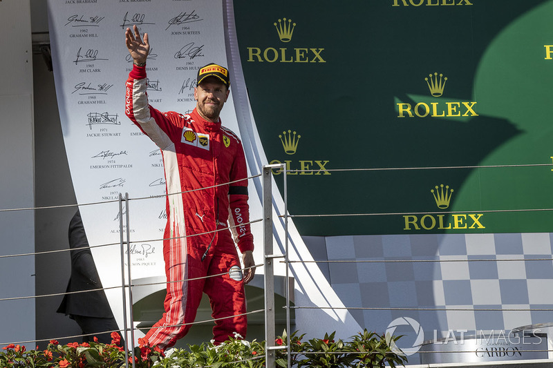 Podio: segundo lugar Sebastian Vettel, Ferrari