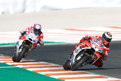 Хорхе Лоренсо, Ducati Team, и Андреа Довициозо, Ducati Team