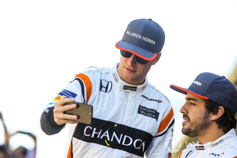 Stoffel Vandoorne, McLaren, Fernando Alonso, McLaren