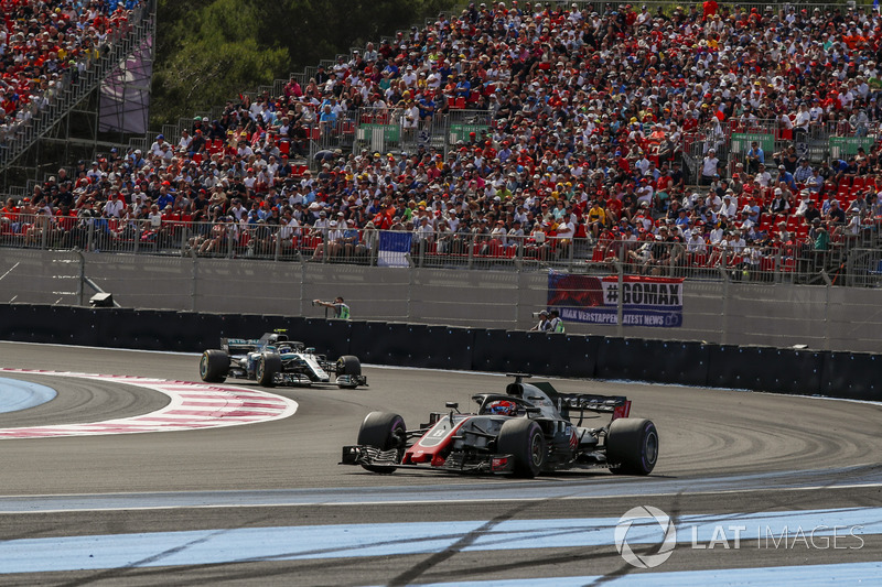 Grosjean complains of being pushed wide by recovering Bottas