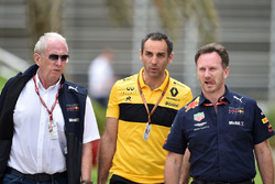 Dr Helmut Marko, Red Bull Motorsport Consultant, Cyril Abiteboul, Renault Sport F1 Managing Director and Christian Horner, Red Bull Racing Team Principal