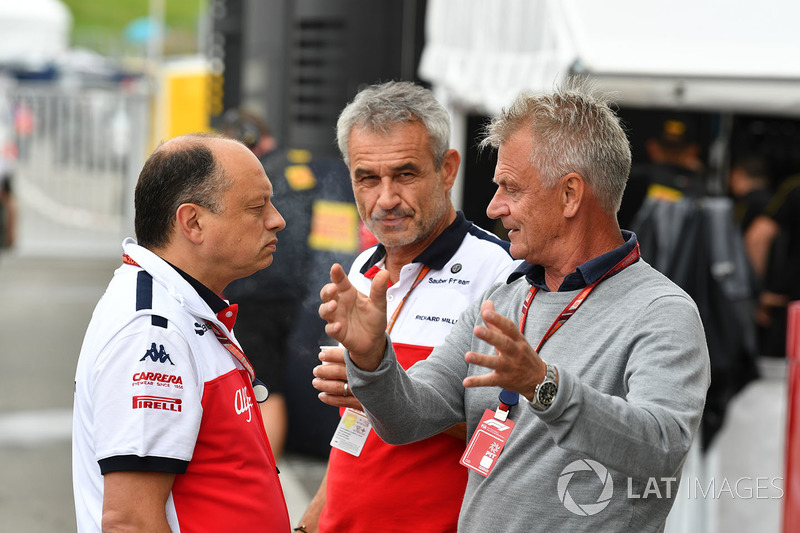 Frederic Vasseur, Sauber, Team Principal con Beat Zehnder, Sauber Manager y Eje Elgh, Manager