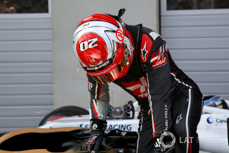 Kevin Magnussen - Haas F1 Team: 8