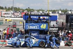 Jimmie Johnson, Hendrick Motorsports Chevrolet pit stop