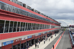 La voie des stands