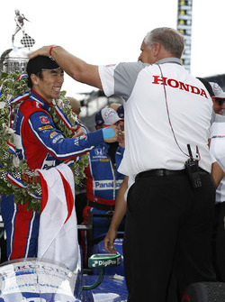 Winner Takuma Sato, Andretti Autosport Honda with Art St Cyr of HPD