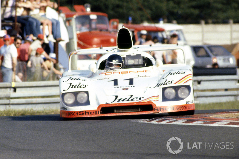 1981 год. Экипаж Жаки Икса и Дерека Белла, Porsche 936/81