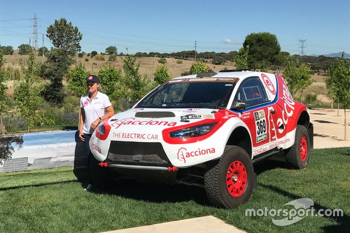 Andrea Mayer con el Acciona 100% Ecopowered